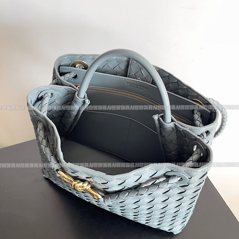 보테가베네타안디아모미디움 20260213-111807-009루.jpg