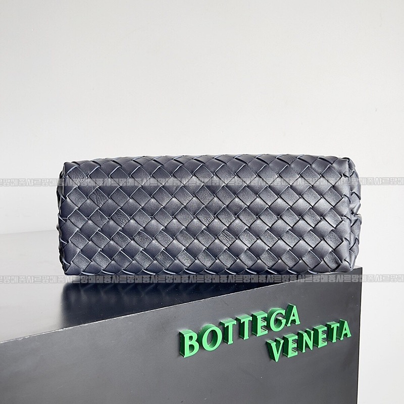 보테가베네타안디아모미디움 20260213-113327-004루.jpg