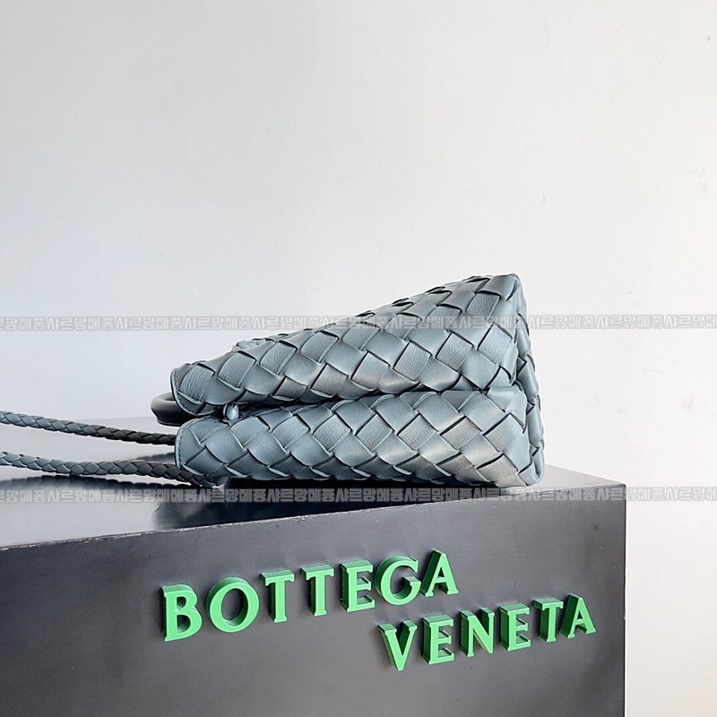 보테가베네타안디아모스몰 20260213-124825-003루.jpg