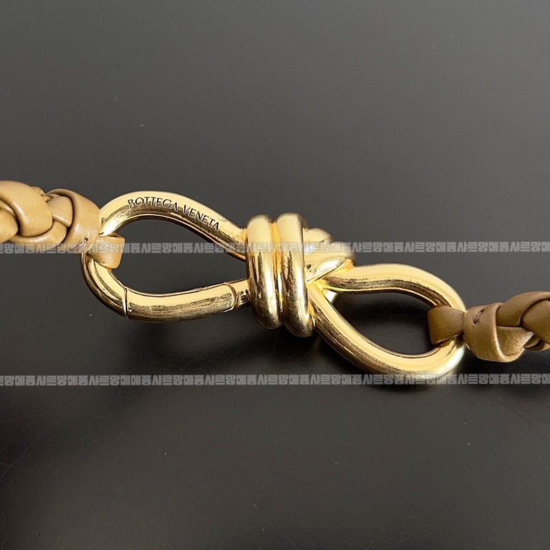 보테가베네타안디아모스몰 20260213-125035-006루.jpg