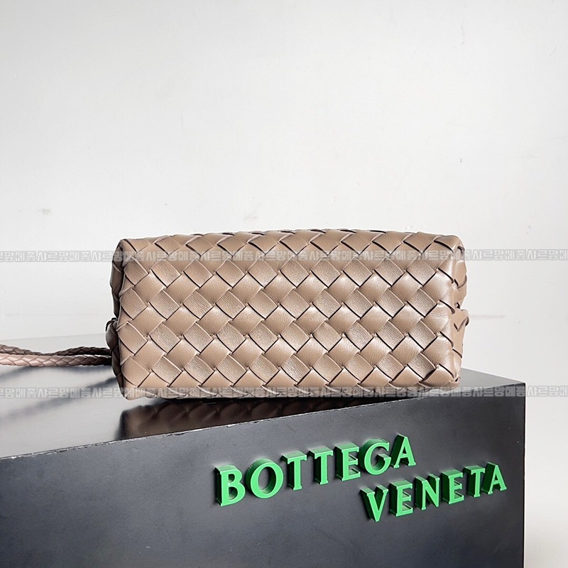 보테가베네타안디아모스몰 20260213-125250-004루.jpg