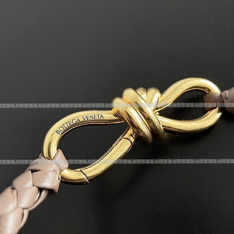 보테가베네타안디아모스몰 20260213-125251-008루.jpg