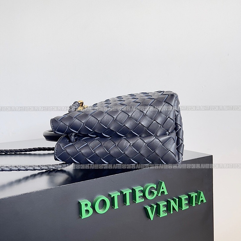 보테가베네타안디아모스몰 20260213-125444-003루.jpg