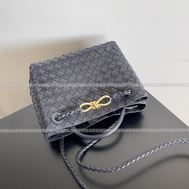 보테가베네타안디아모스몰 20260213-125445-005루.jpg