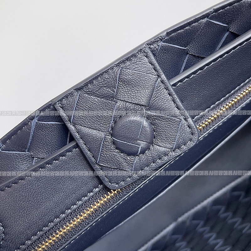 보테가베네타안디아모스몰 20260213-125445-006루.jpg