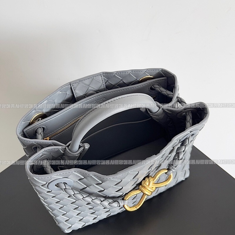 보테가베네타안디아모스몰 20260213-125645-009루.jpg