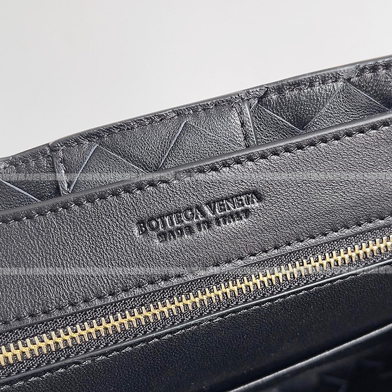 보테가베네타안디아모스몰 20260213-131701-007루.jpg