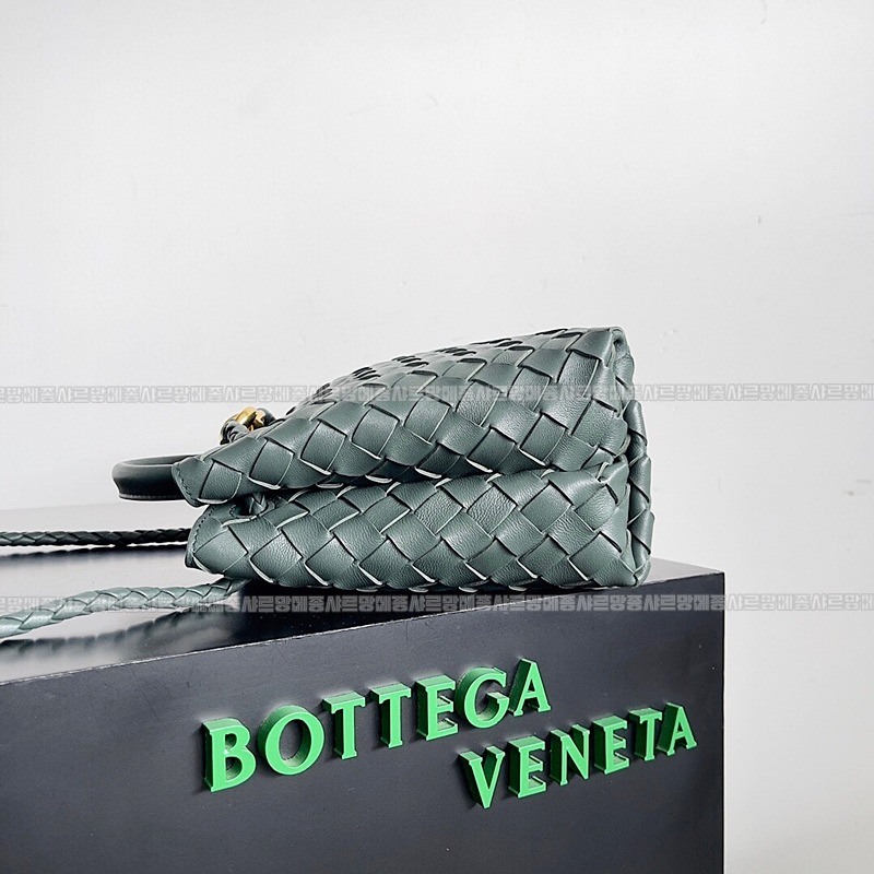 보테가베네타안디아모스몰 20260213-132135-002루.jpg