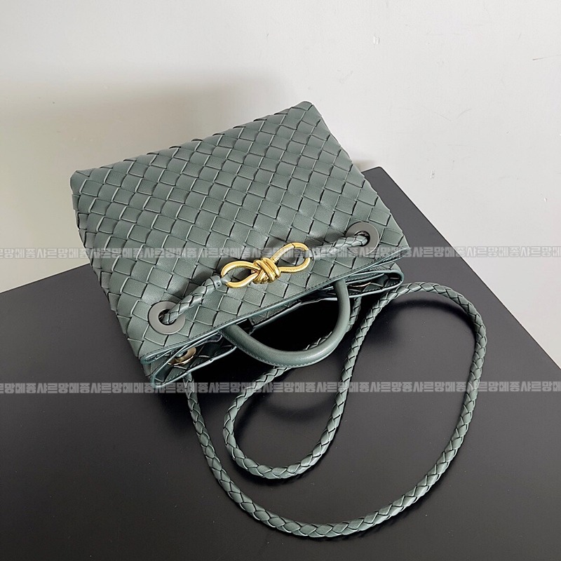 보테가베네타안디아모스몰 20260213-132136-005루.jpg