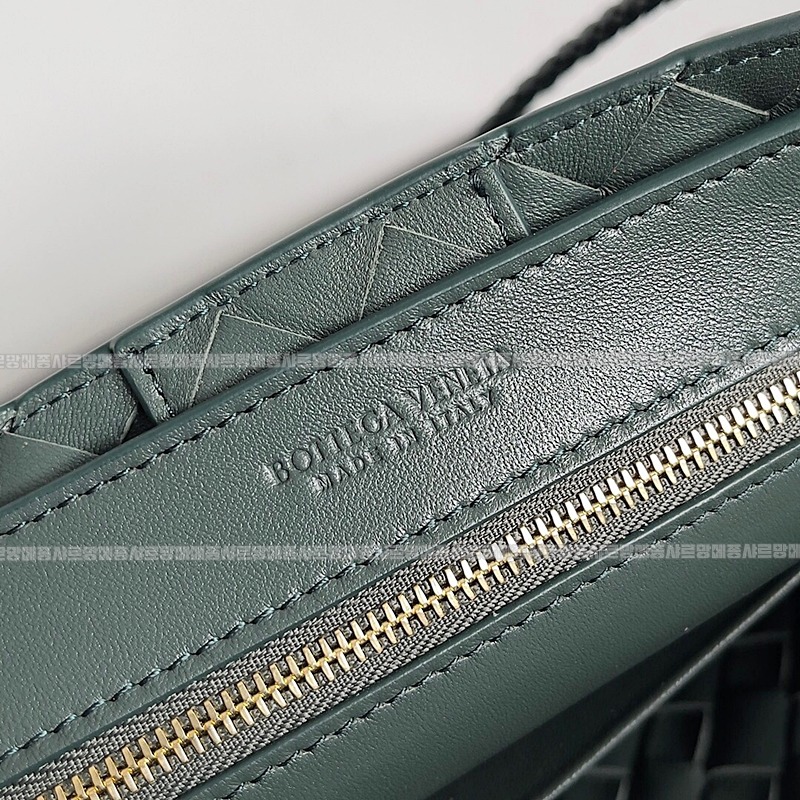 보테가베네타안디아모스몰 20260213-132136-008루.jpg