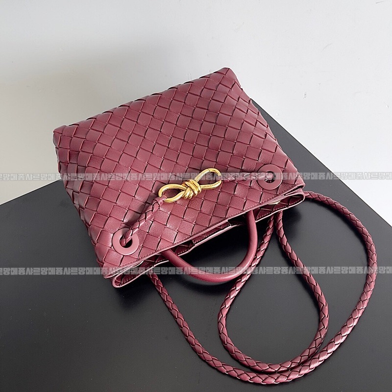 보테가베네타안디아모스몰 20260213-133134-005루.jpg