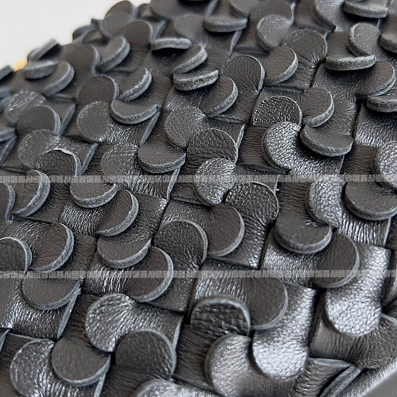 보테가베네타위빙미니세틴백 20260213-134123-004루.jpg