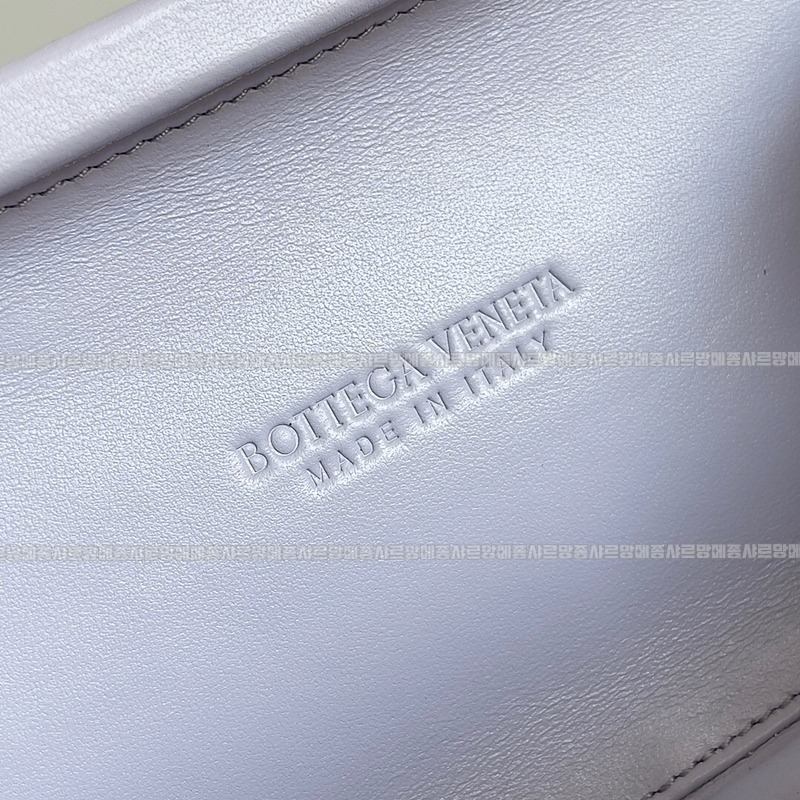 보테가베네타위빙미니세틴백 20260213-134525-008루.jpg