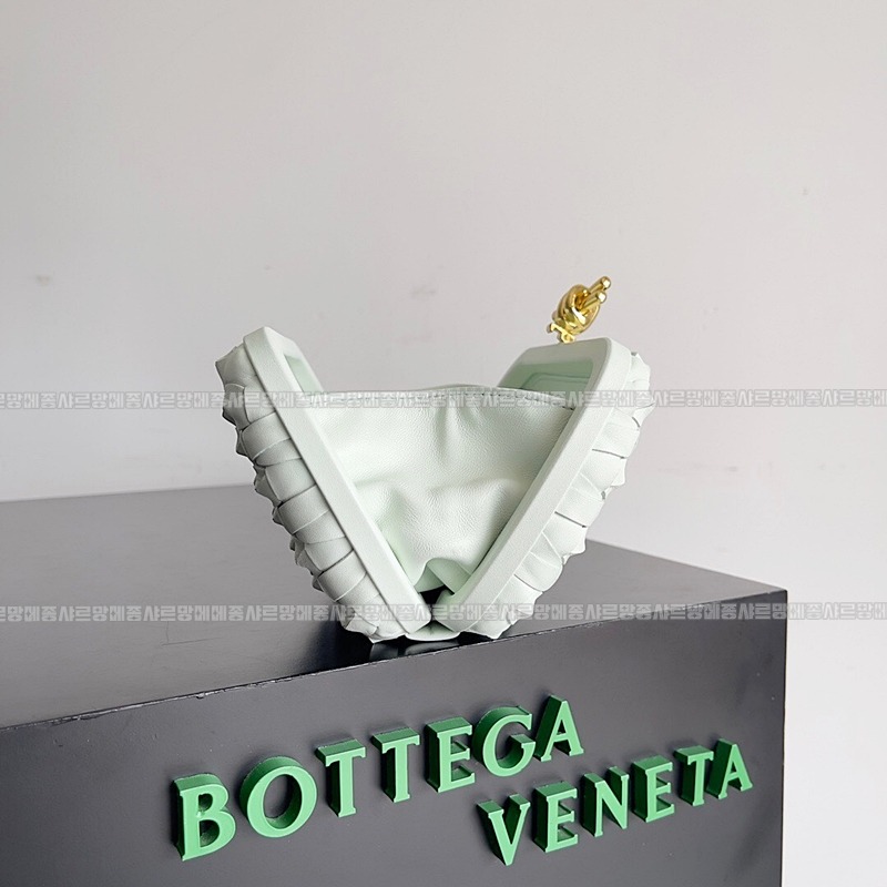 보테가베네타크노트백 20260213-140529-007루.jpg