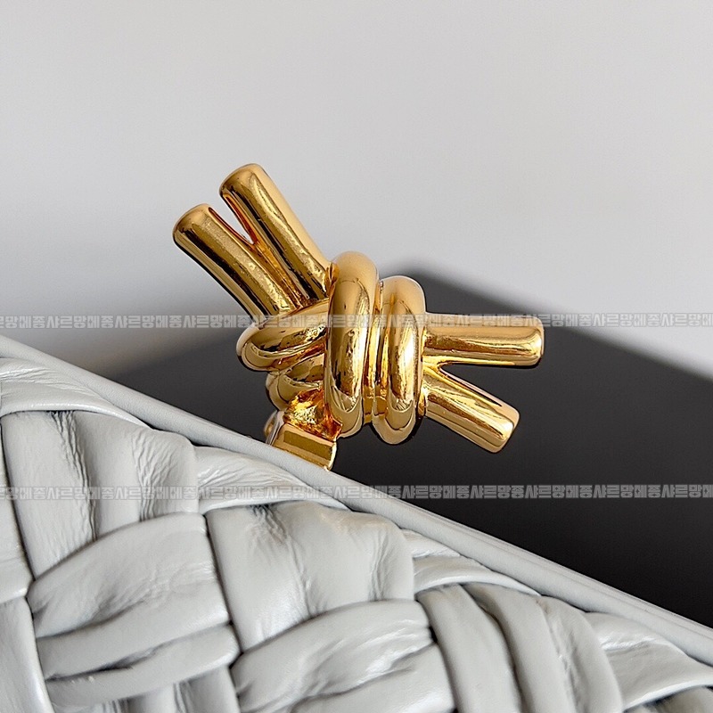 보테가베네타크노트백 20260213-141035-004루.jpg