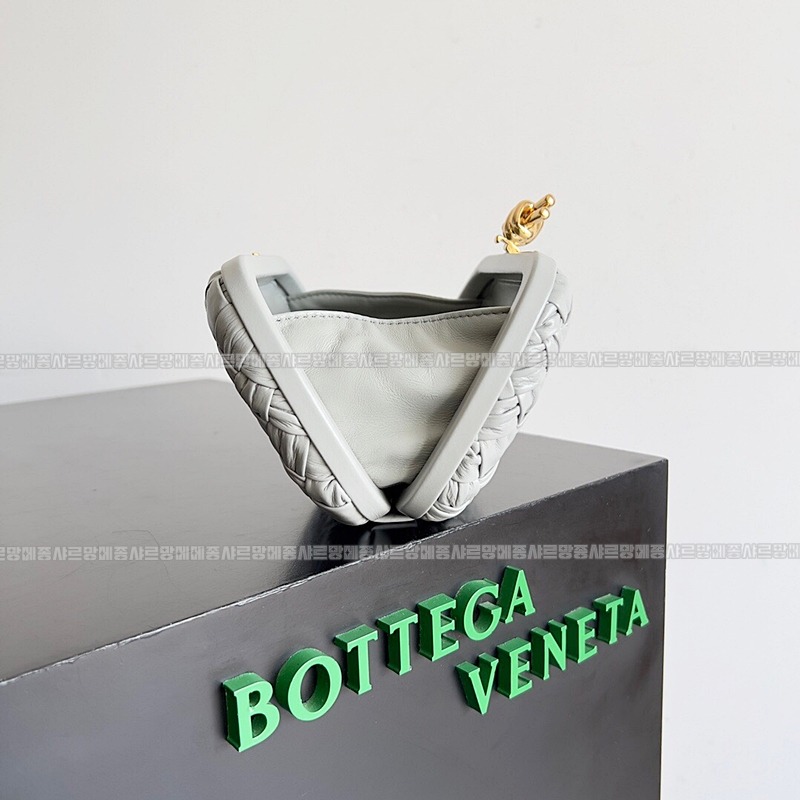 보테가베네타크노트백 20260213-141035-007루.jpg