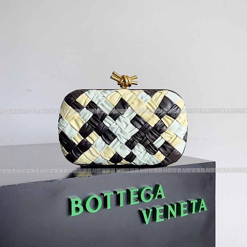 보테가베네타크노트백 20260213-141831-001루.jpg