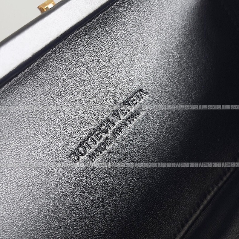 보테가베네타크노트백 20260213-142414-008루.jpg