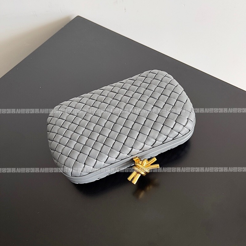 보테가베네타크노트백 20260213-142654-005루.jpg