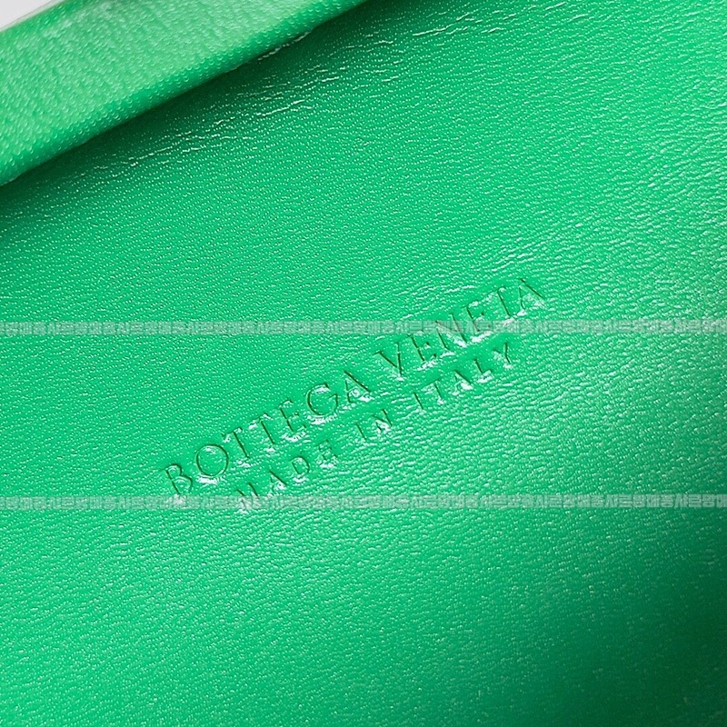 보테가베네타크노트백 20260213-142904-008루.jpg