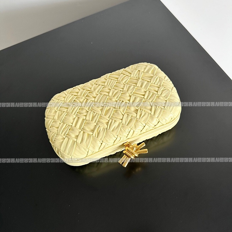 보테가베네타크노트백 20260213-143053-005루.jpg