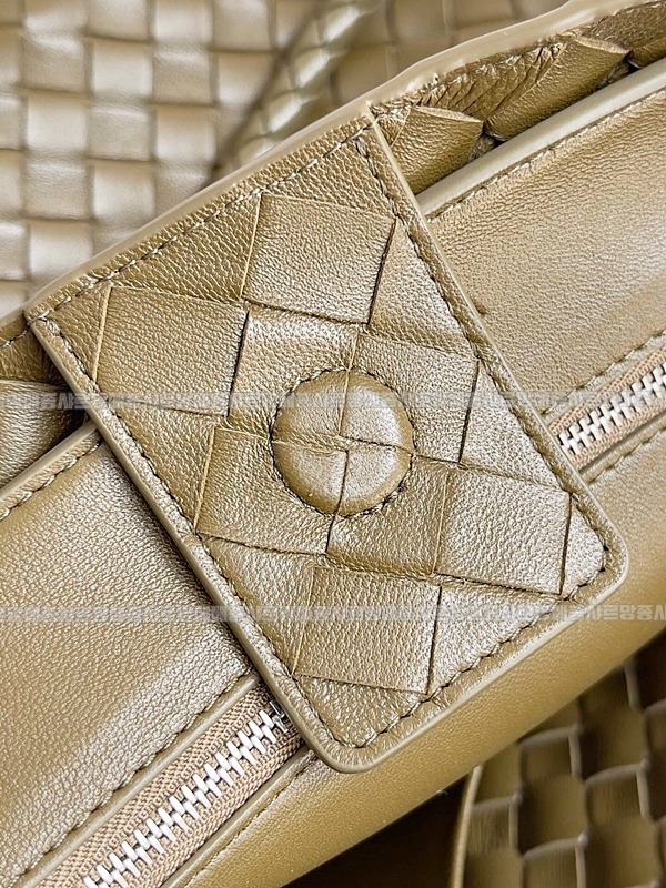 보테가베네타안디아모 20260213-155342-007루.jpg