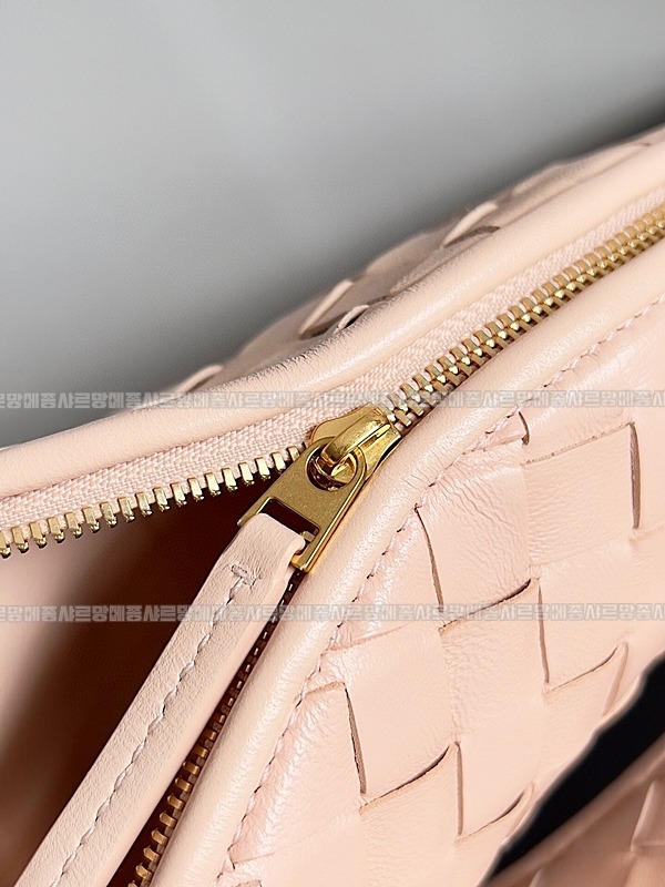 보테가베네타제멜리백 20260213-160050-006루.jpg