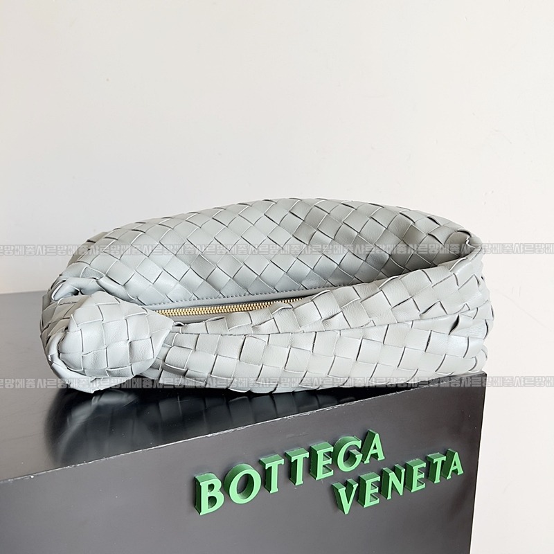 보테가베네타조디백미디움 20260213-164654-004루.jpg