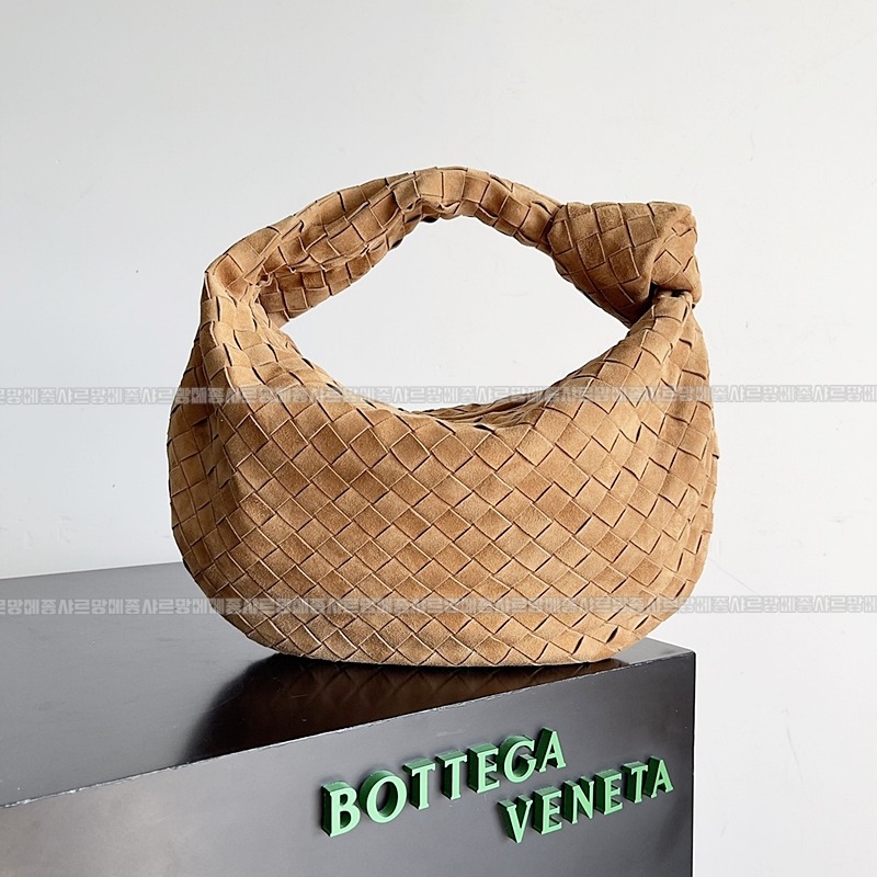 보테가베네타조디백미디움 20260213-164851-001루.jpg