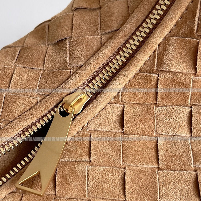 보테가베네타조디백미디움 20260213-164852-007루.jpg