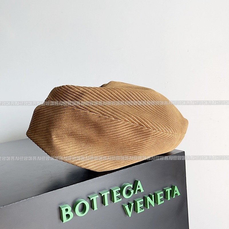 보테가베네타조디백미디움 20260213-165350-005루.jpg