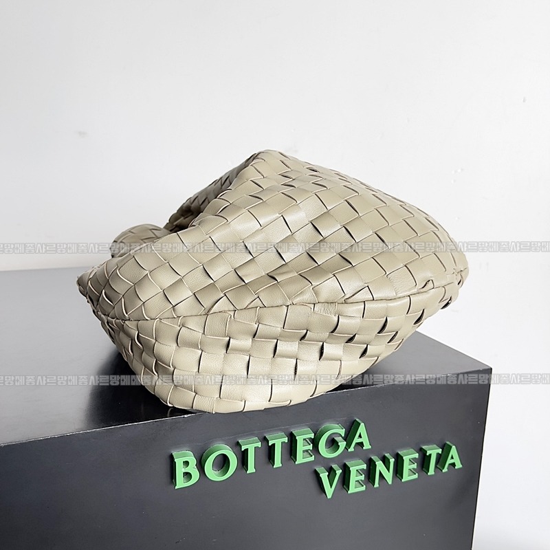 보테가베네타조디백미디움 20260213-170310-002루.jpg