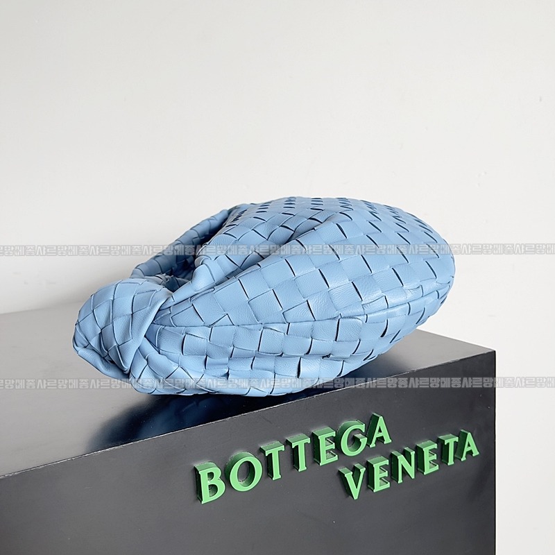 보테가베네타조디백미디움 wsxc1770997659188_4루.jpg