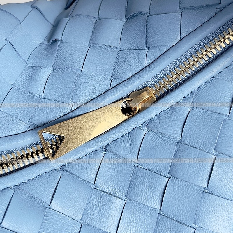 보테가베네타조디백미디움 wsxc1770997659188_6루.jpg