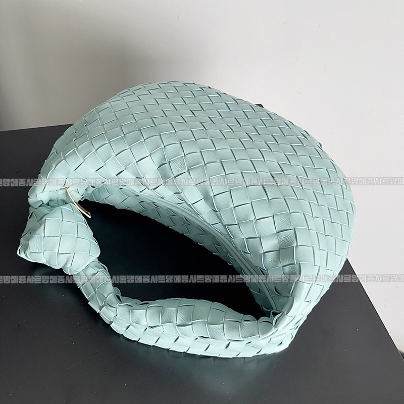 보테가베네타조디백미디움 wsxc1770997684817_3루.jpg