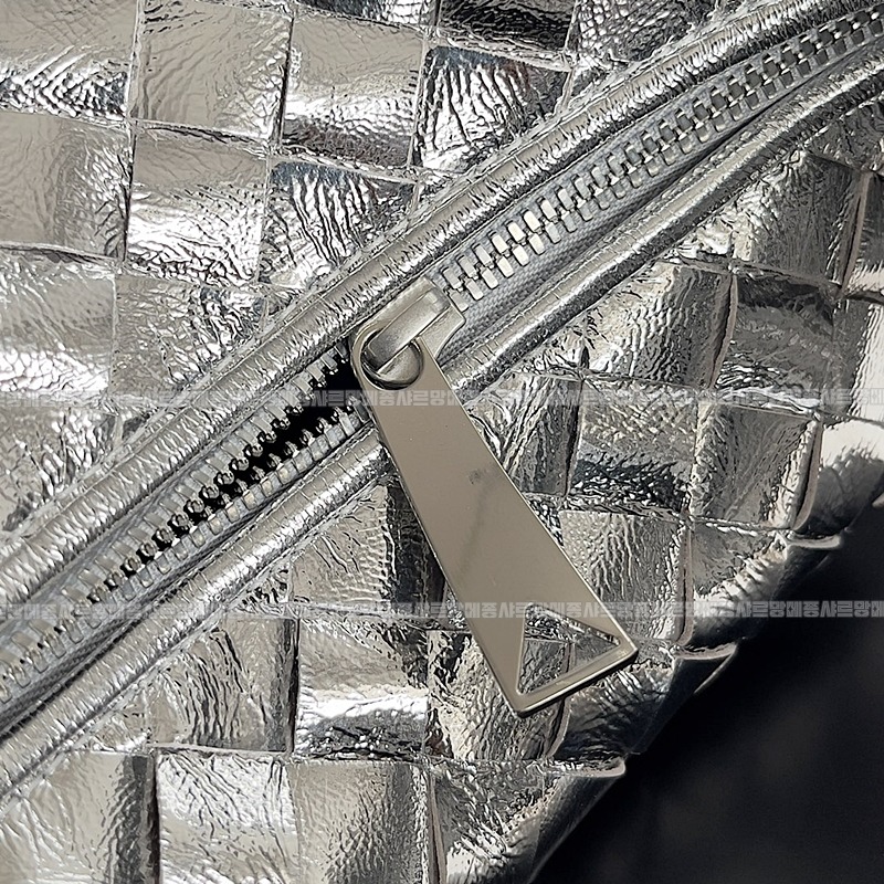 보테가베네타조디백미디움 wsxc1770997689617_3루.jpg