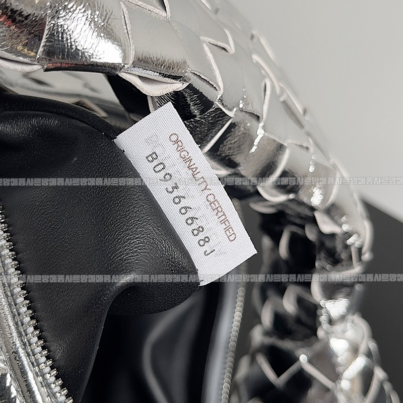 보테가베네타조디백미디움 wsxc1770997689617_5루.jpg