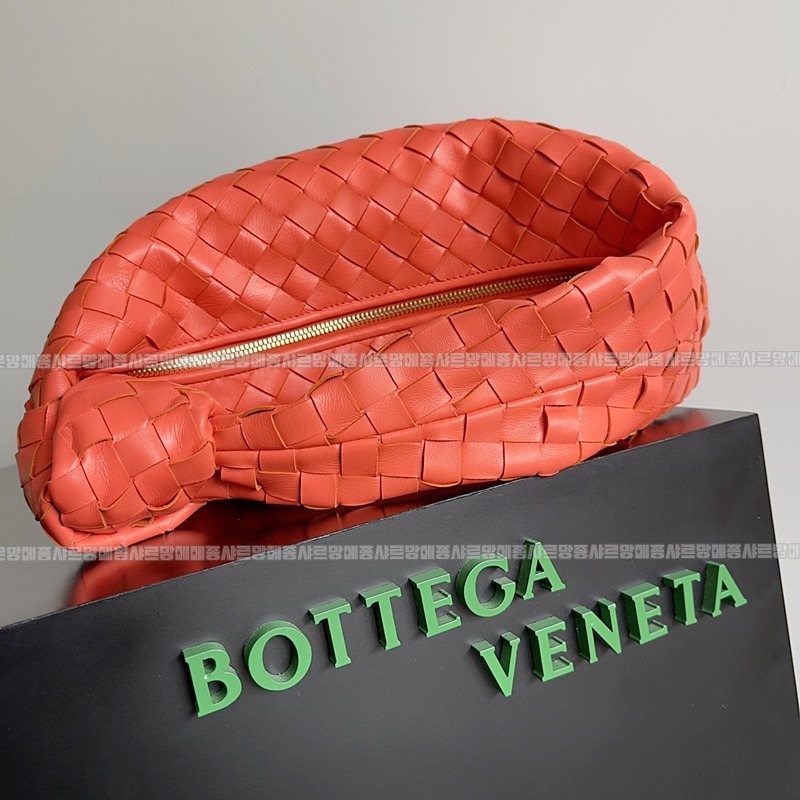 보테가베네타조디백미디움 wsxc1770997690738_1루.jpg