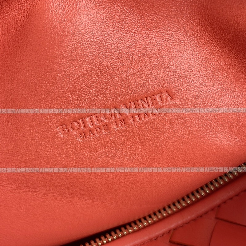 보테가베네타조디백미디움 wsxc1770997690738_7루.jpg