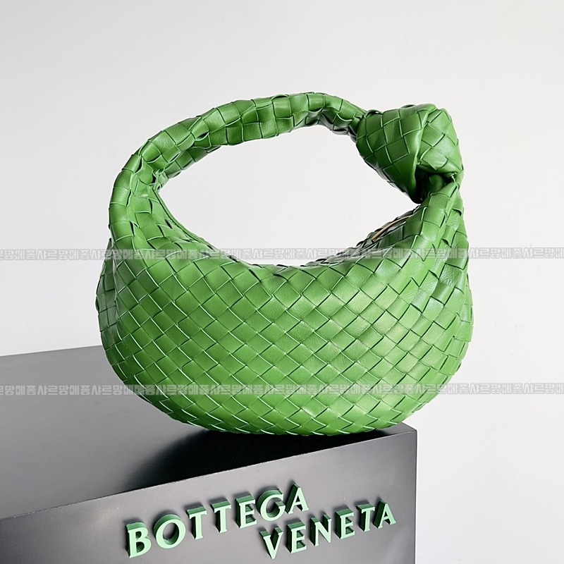 보테가베네타조디백미디움 wsxc1770997691950_0루.jpg