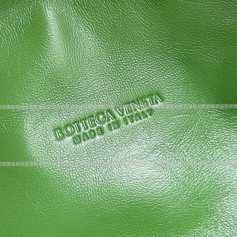 보테가베네타조디백미디움 wsxc1770997691950_7루.jpg