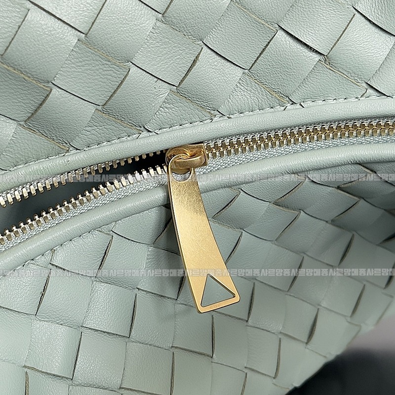 보테가베네타조디백미디움 wsxc1770997698302_5루.jpg