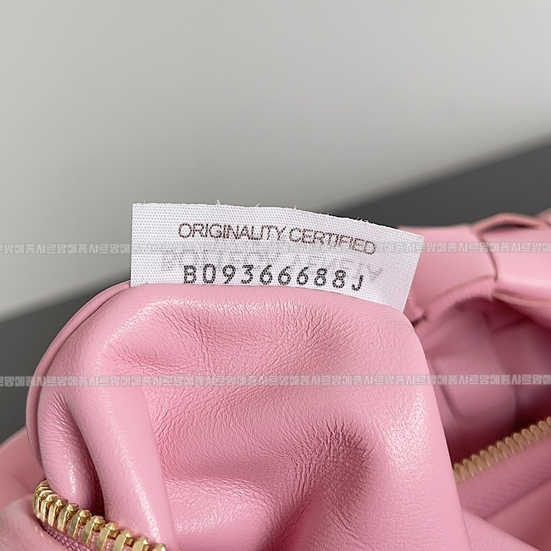 보테가베네타조디백미디움 wsxc1770997699250_5루.jpg