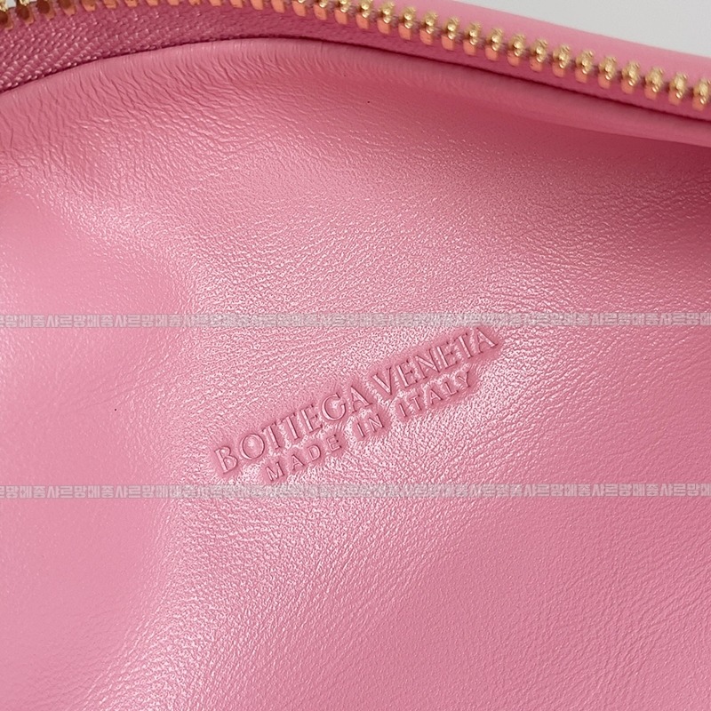 보테가베네타조디백미디움 wsxc1770997699250_6루.jpg