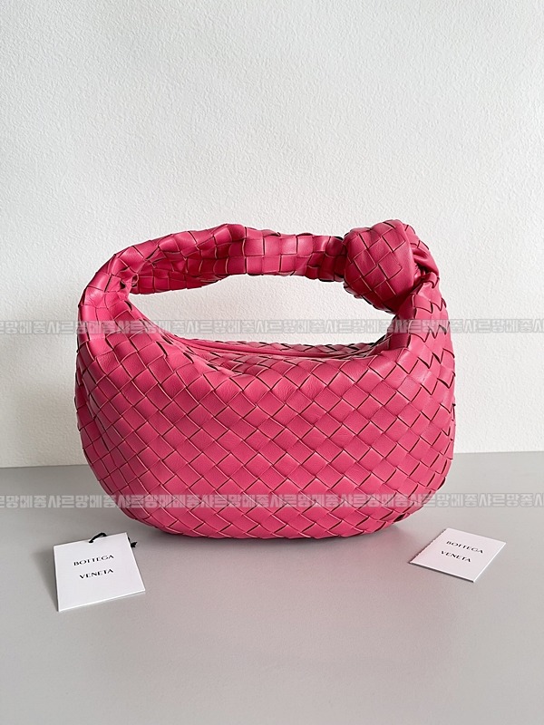 보테가베네타조디백미디움 wsxc1770997705374_0루.jpg