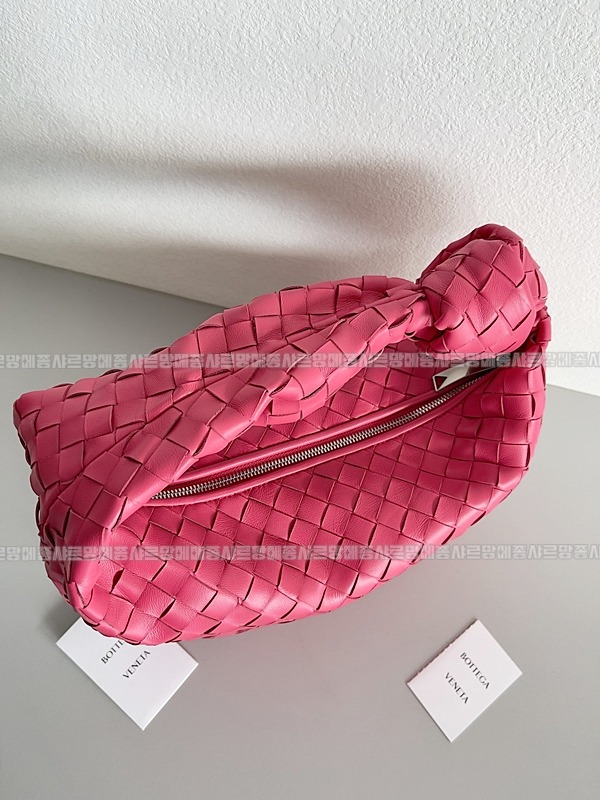 보테가베네타조디백미디움 wsxc1770997705374_3루.jpg