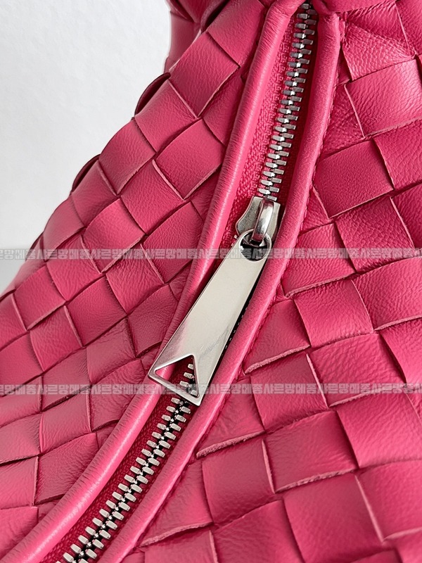 보테가베네타조디백미디움 wsxc1770997705374_7루.jpg