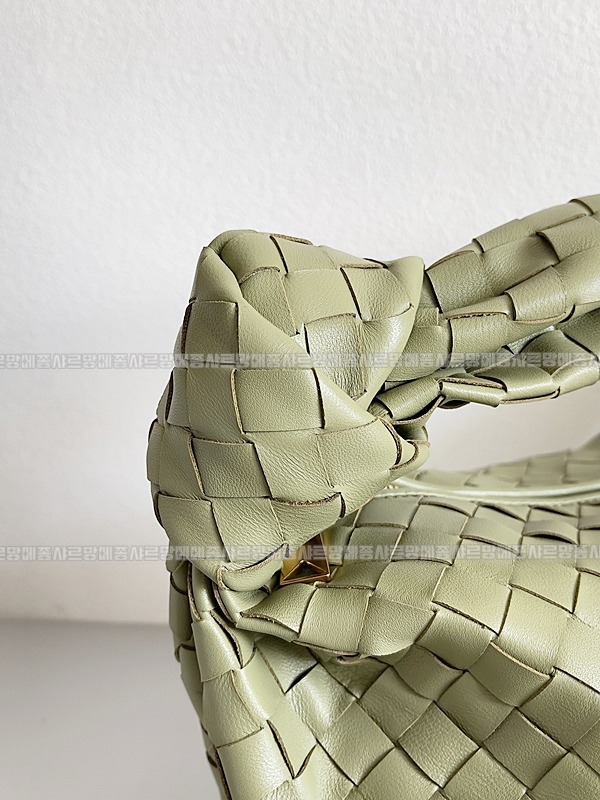 보테가베네타조디백미디움 wsxc1770997706506_1루.jpg