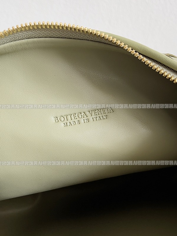 보테가베네타조디백미디움 wsxc1770997706506_7루.jpg