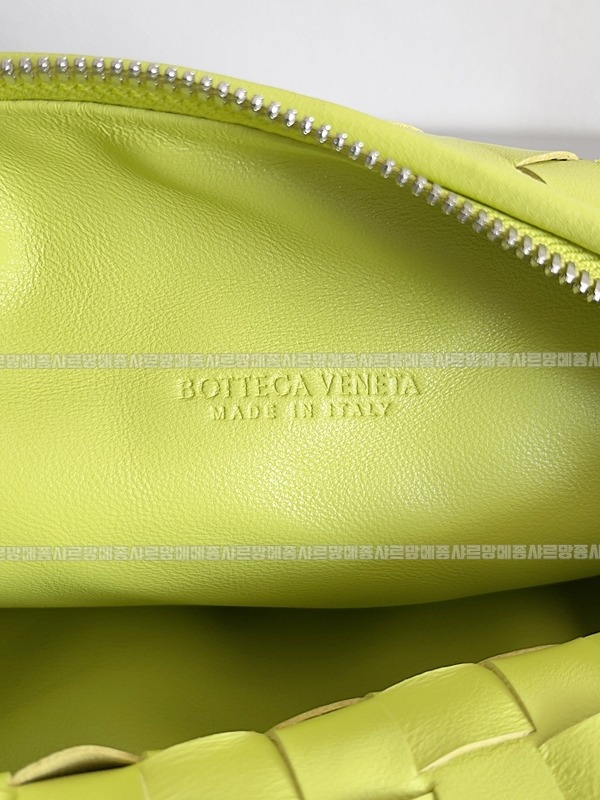 보테가베네타조디백미디움 wsxc1770997730001_8루.jpg